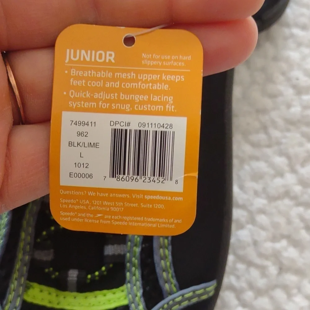 NWT Speedo Junior Water Shoes Size L(4/5)